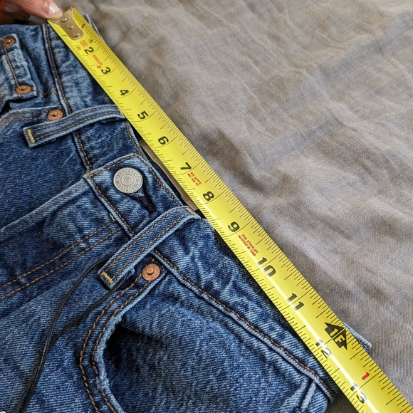 Levi's Ribcage Jeans Valley View - Picture 2 of 9